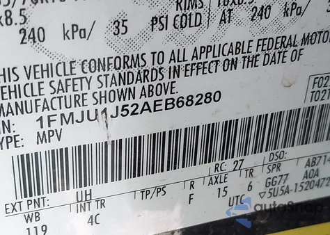 2010 Ford Expedition Eddie Bauer/King Ranch z USA, uszkodzony, nr VIN 1FMJU1J52AEB68280